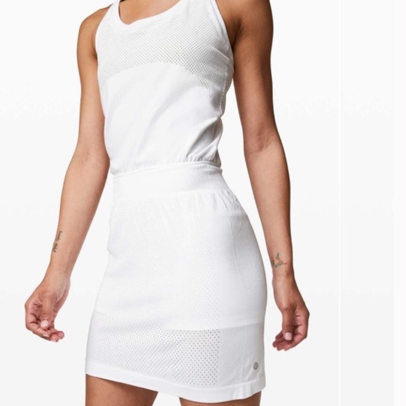 lululemon athletica Dresses & Skirts - Lululemon size 4 Flex on Court dress in excellent like-new condition